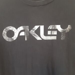 Oakley Adult Mens M Black Short Sleeve T Shirt Floral Camo Graphic